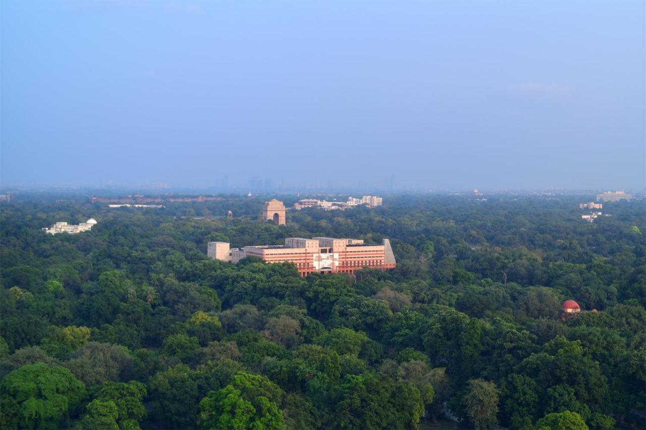 Le Meridien New Delhi Exterior photo
